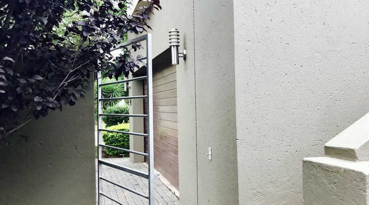 The Nest - Broadacres Luxury Self Catering 