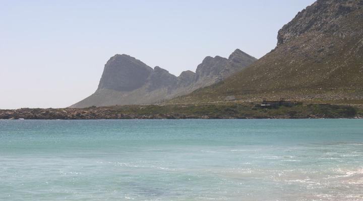 Pringle Bay– Cute Cottage ( Dog friendly and wifi )