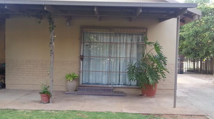 Bonaledi Overnight Accommodation & Guesthouse