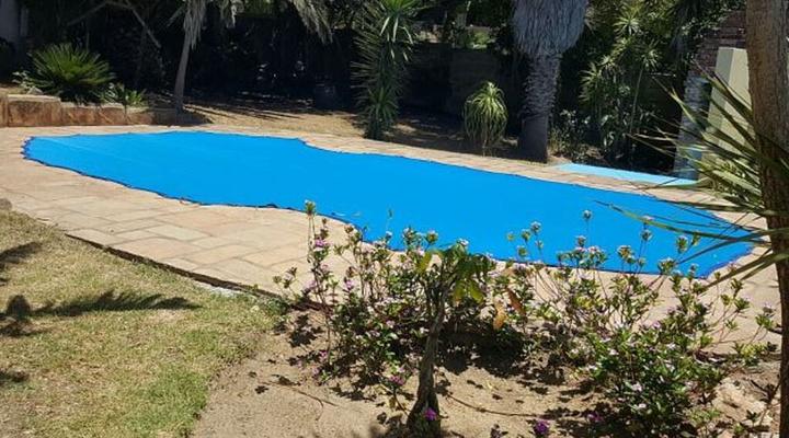 9 La Roche Self Catering 