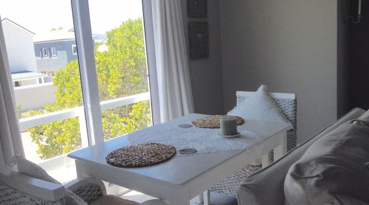Thesen Harbour Town Flat