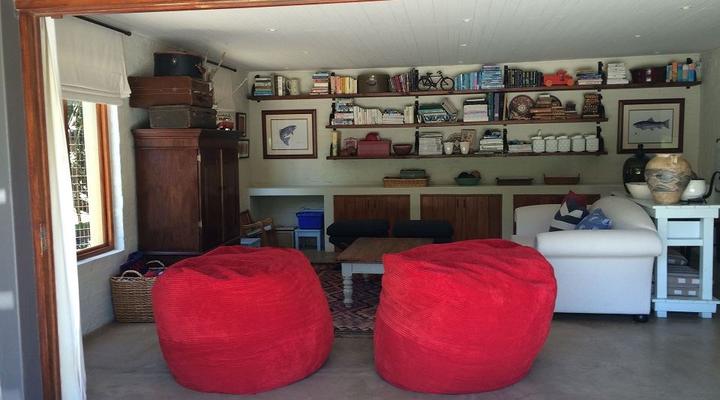 Willoughby Place Villa