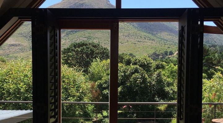 Willoughby Place Villa