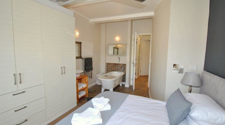 Thesens Island, TwoTides 