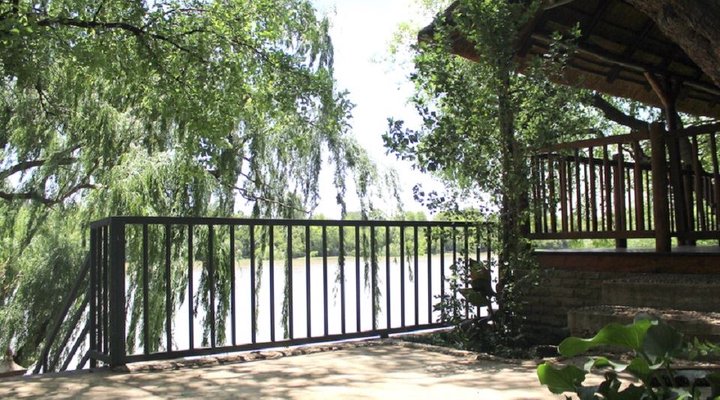 The Riverhouse 