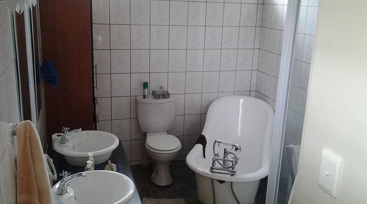 Longtrail Accommodation