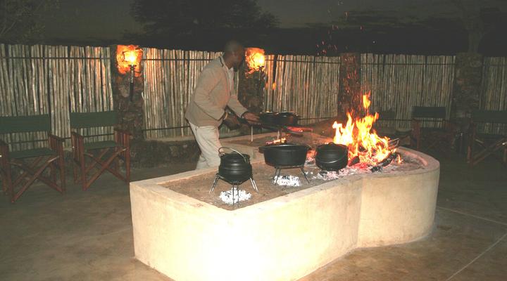 Buffalo Thorn Safari Lodge