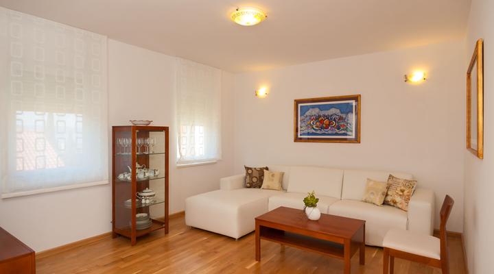 Apartment Maja 5+2, Dugi Rat