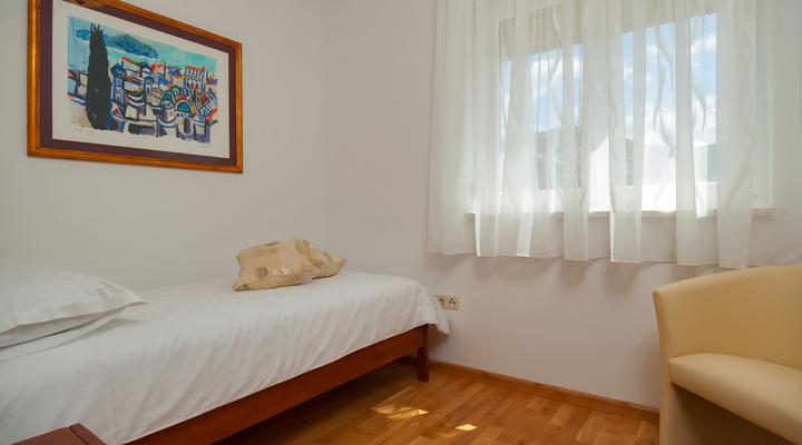 Apartment Maja 5+2, Dugi Rat