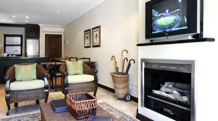 Holly Tree Franschhoek Accommodation