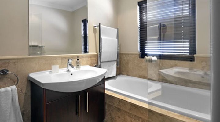 Holly Tree Franschhoek Accommodation