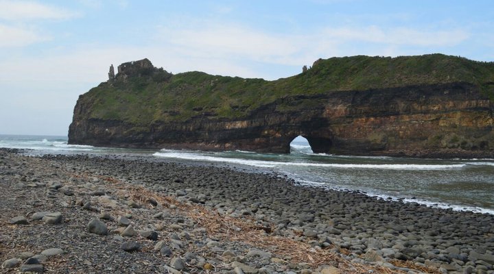 Hole in the Wall Accommodation Unit H1