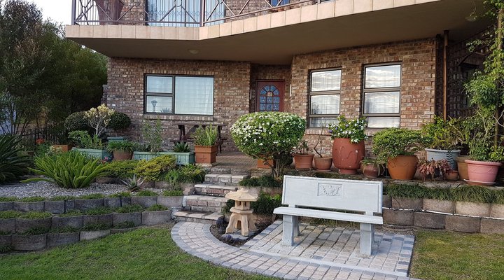 Cycad Guest Lodge