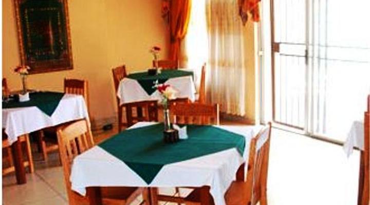 Glen Adenoi Guest House