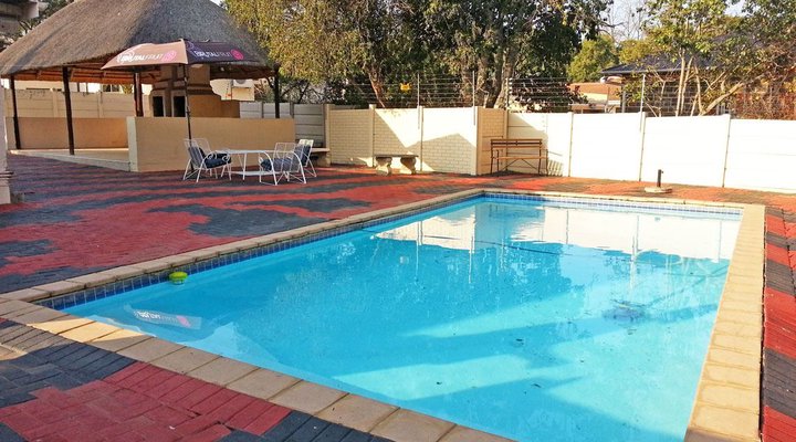 Tuskers Bed and Breakfast