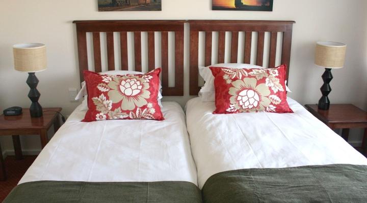 The Knysna Log-Inn Hotel - Graywood wing