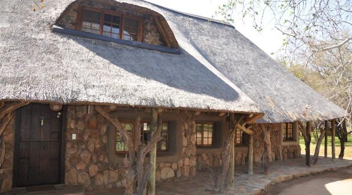 Inkasi Lodge