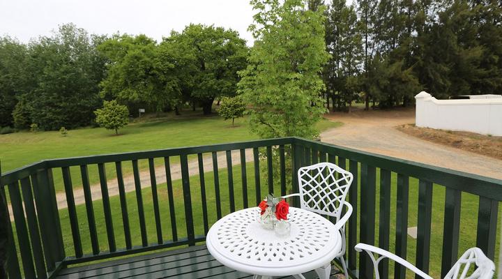 Knorhoek Guest House & Wines