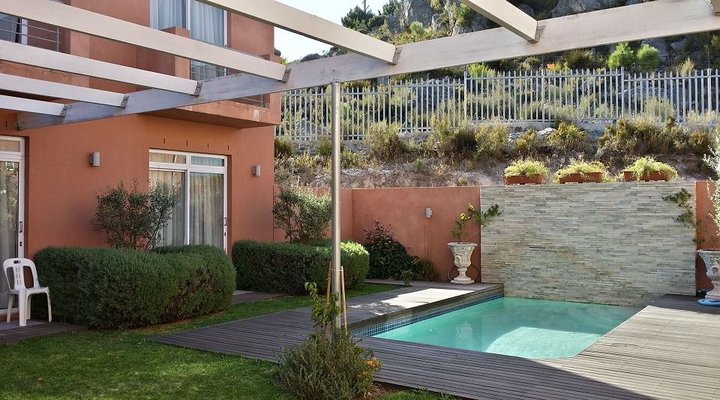 GRABOUW LODGE