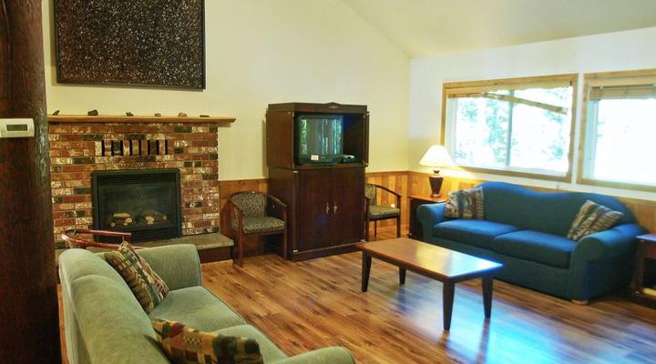 #03 Mt Baker Hwy Cabin