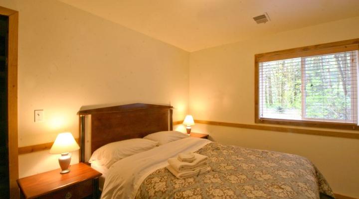 #03 Mt Baker Hwy Cabin