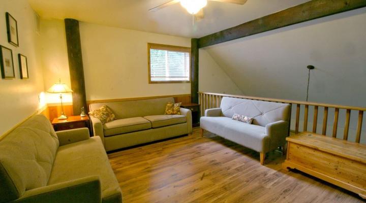 #03 Mt Baker Hwy Cabin