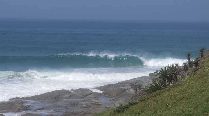 Mapuzi Surf Lodge