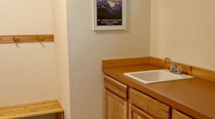 #70 Mt. Baker Rim Cabin