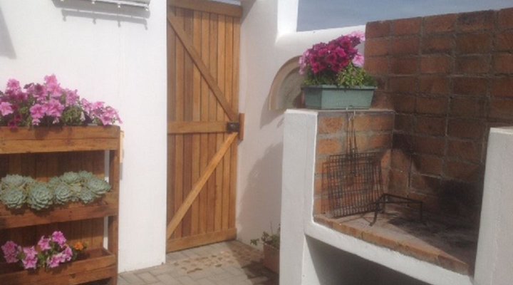 Ver Weg / Far Away Self-catering Apartments