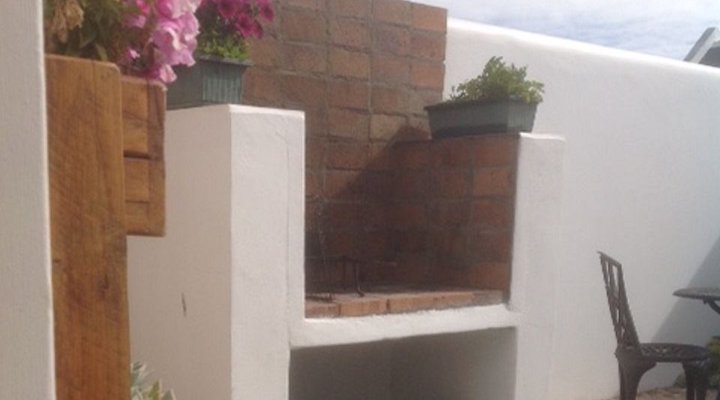 Ver Weg / Far Away Self-catering Apartments