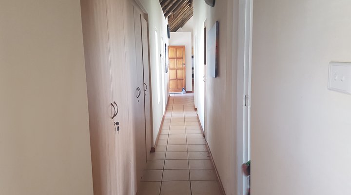 Cozy Self-Catering Beach House in St Francis