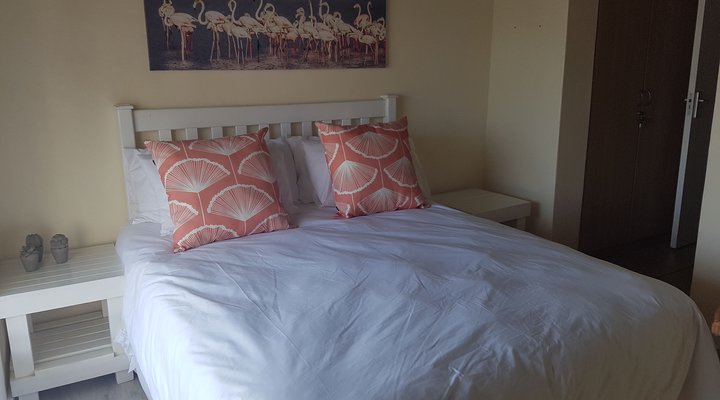 Cozy Self-Catering Beach House in St Francis