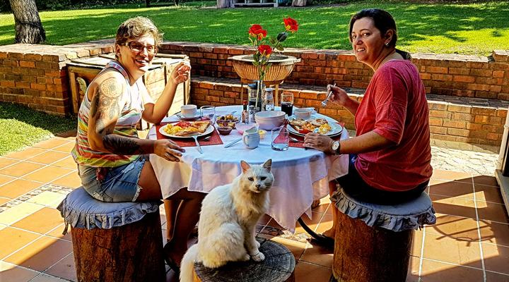 Horse's Neck Guest Lodge