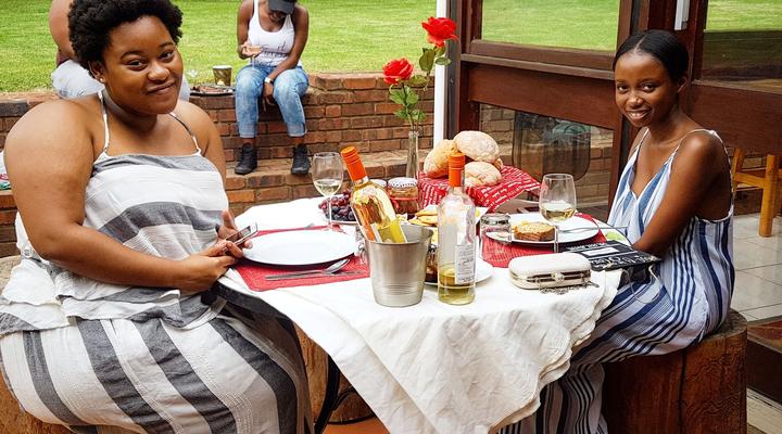 Horse's Neck Guest Lodge