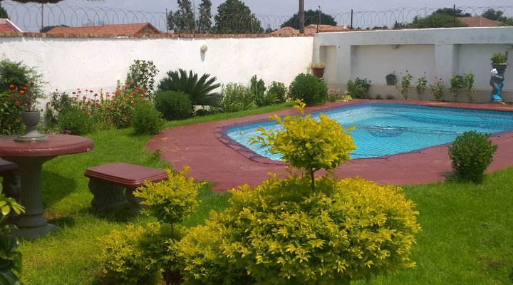 Reviera Park Guesthouse & Conference Centre