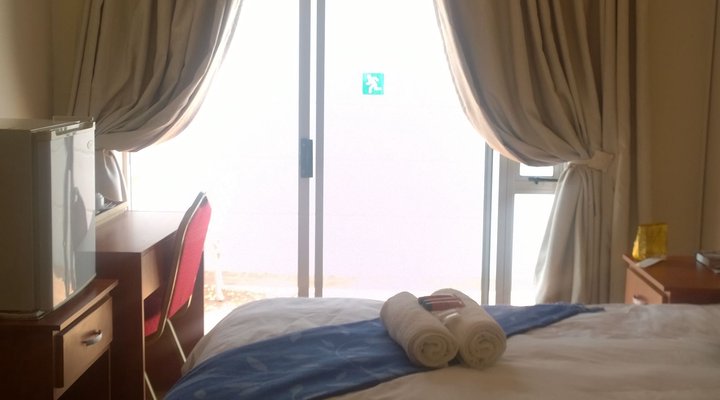 Reviera Park Guesthouse & Conference Centre