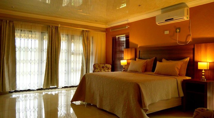 ClIfford's Lodge & Spa