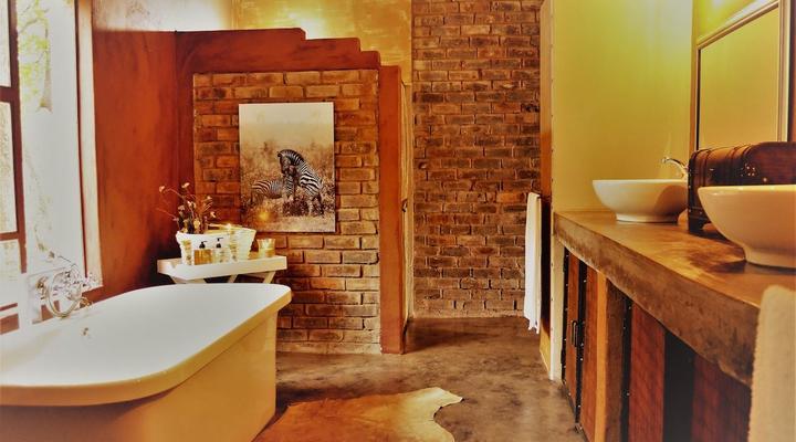 The Tipsy Zebra Luxury Chalet