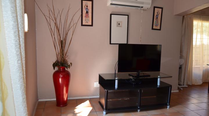 Leafy Apartments Ferndale