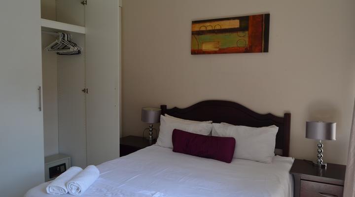 Leafy Apartments Ferndale