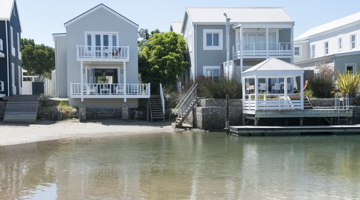 Thesen Island Rentals