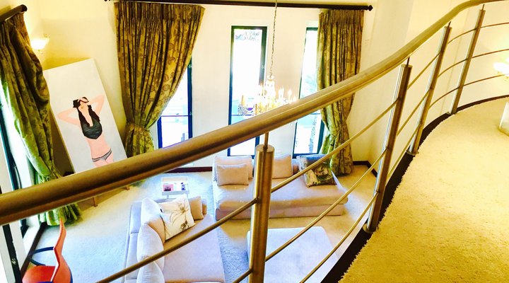 Uber Luxurious Downtown Duplex