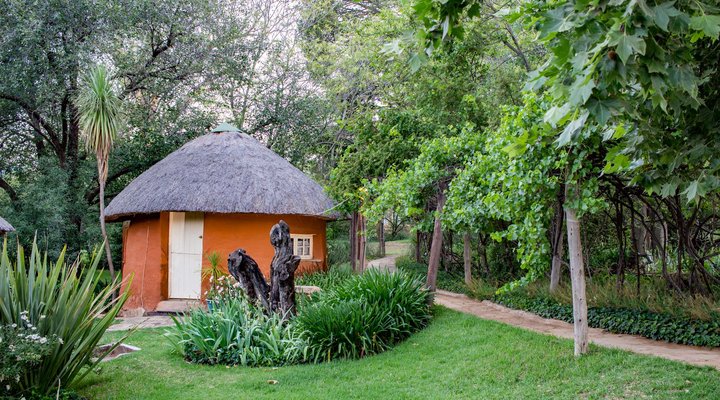 Roma Trading Post Lodge