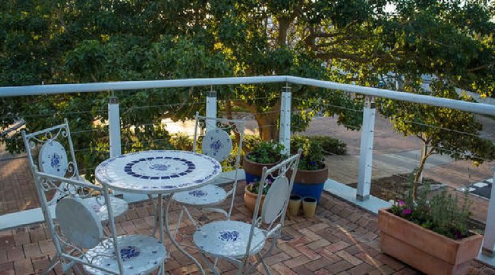 Thesen Island Romance