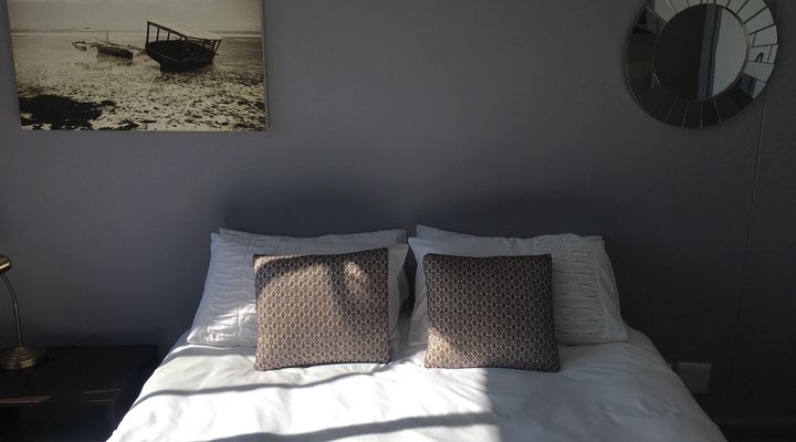 Sunny 2 Bedroom at Tygervalley Waterfront