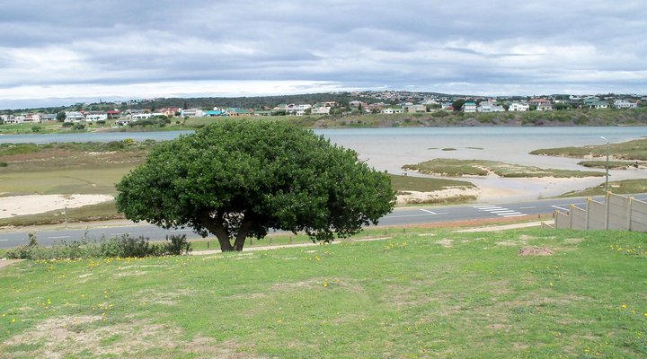 Die Ou Familie Strandhuis