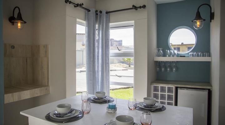 The Waterfront Cottage F12