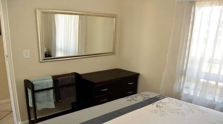 Neptunes Isle Apartment with a View