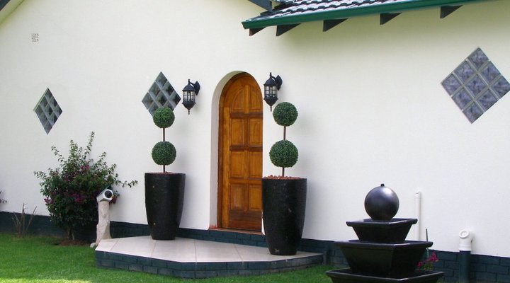 Avon Road Guest House and Tours