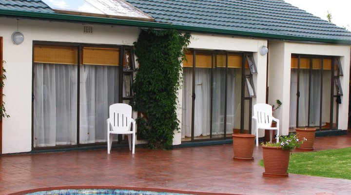 Avon Road Guest House and Tours